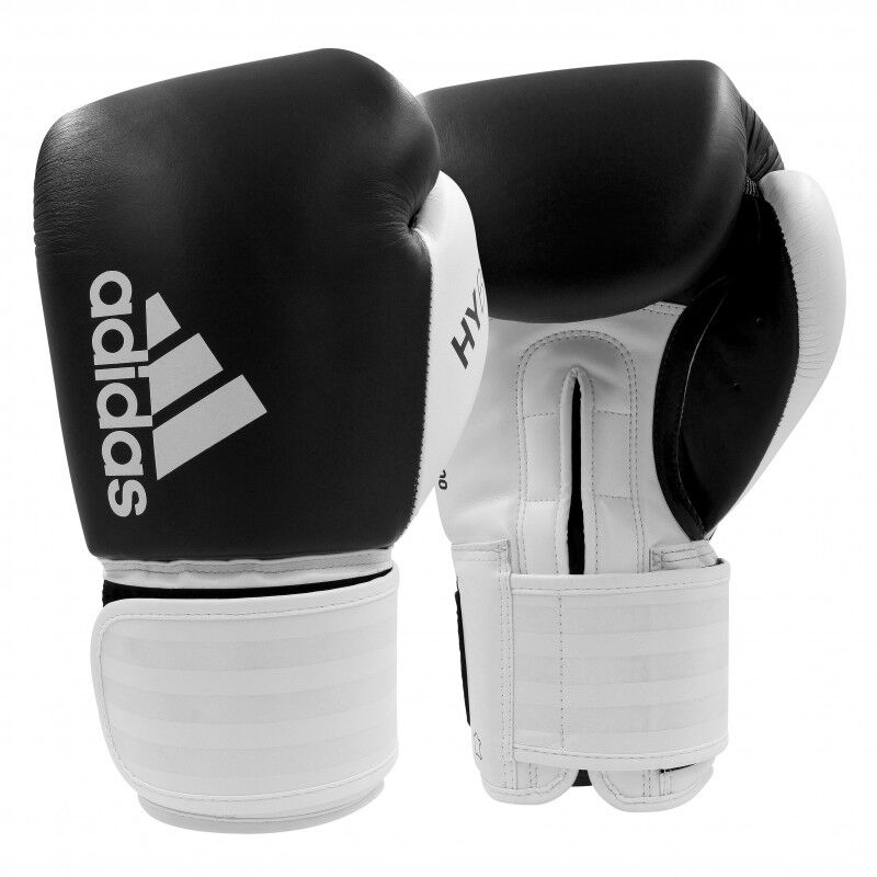 Boxing shops gloves black and white